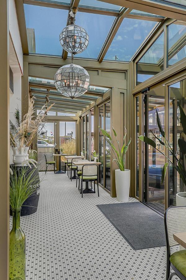 Hotel Victoria Берген-ан-Зее Екстериор снимка