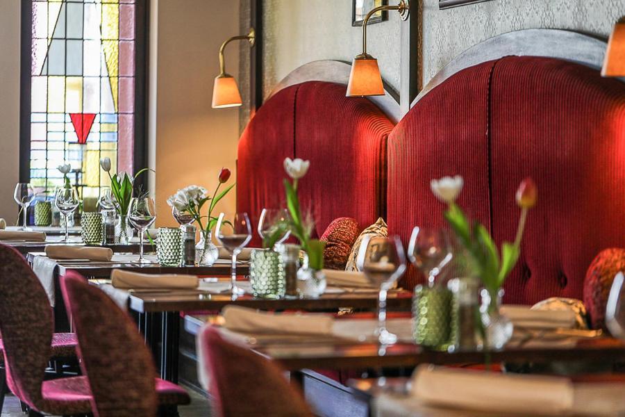 Hotel Victoria Берген-ан-Зее Екстериор снимка