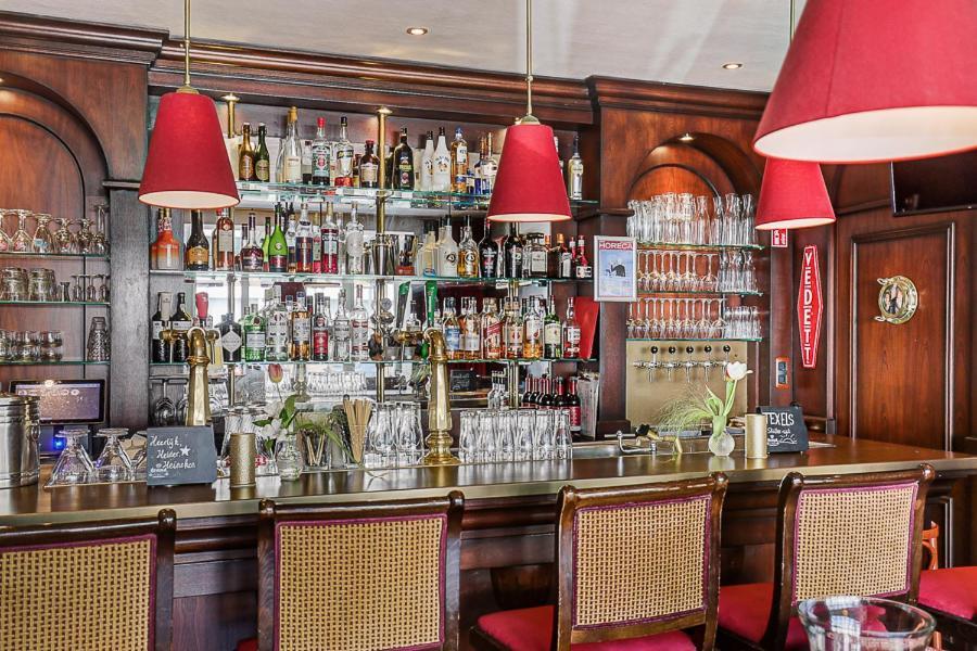 Hotel Victoria Берген-ан-Зее Екстериор снимка