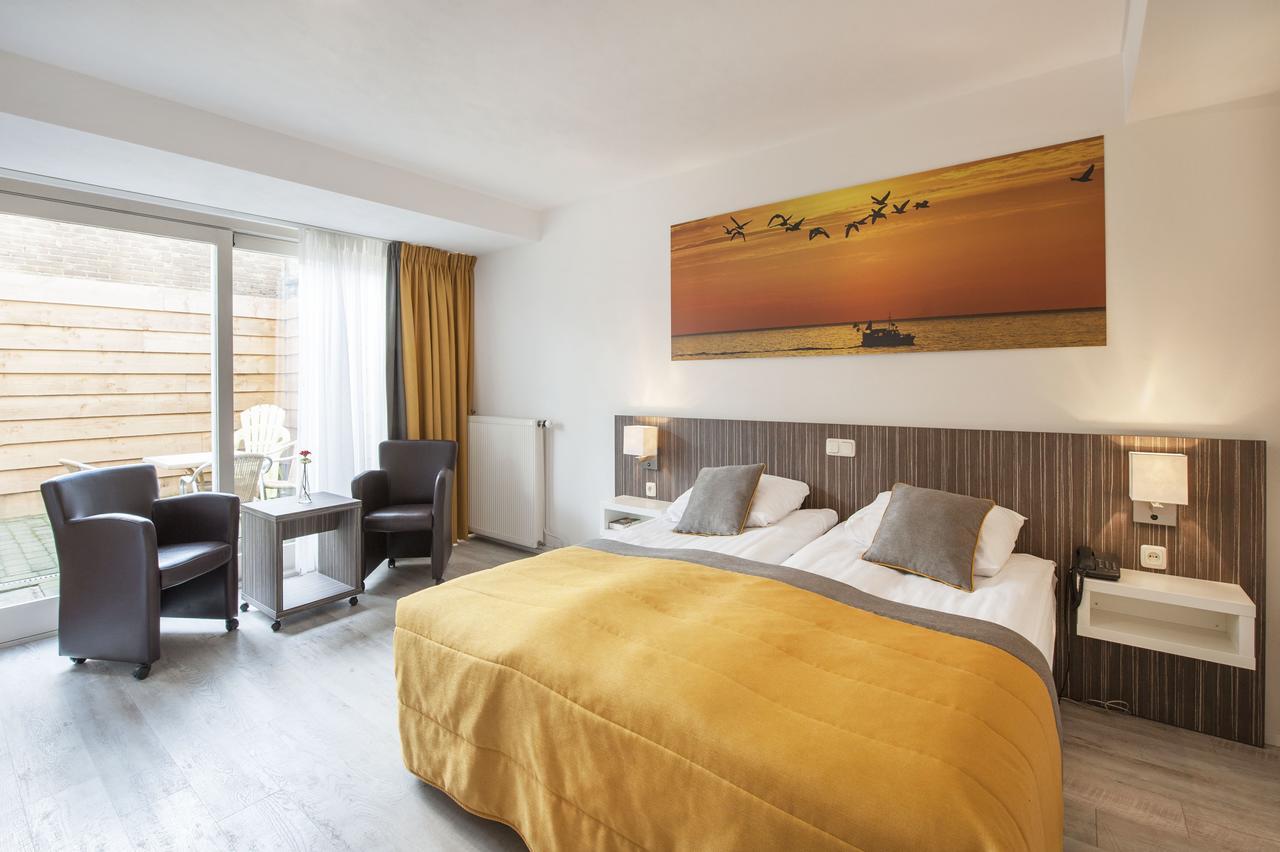 Hotel Victoria Берген-ан-Зее Екстериор снимка