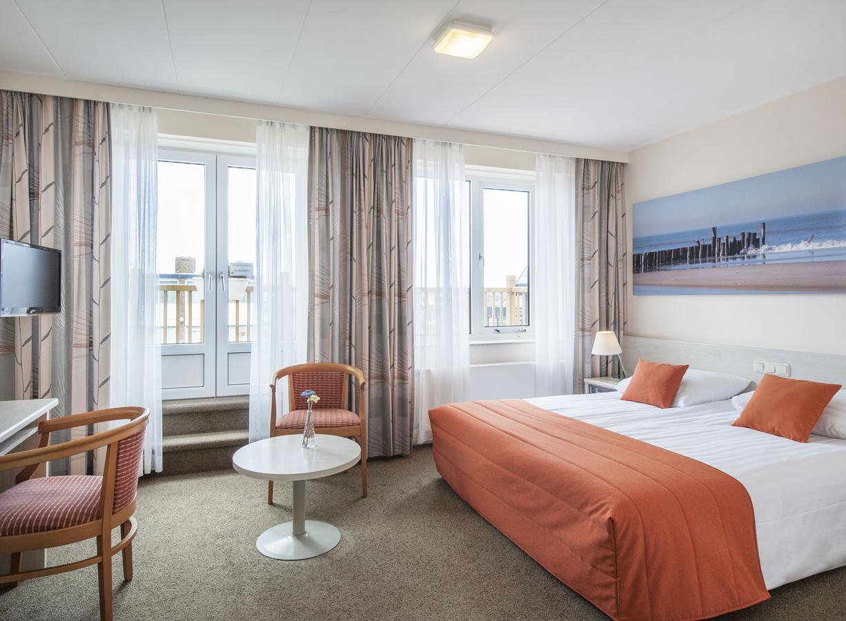 Hotel Victoria Берген-ан-Зее Екстериор снимка